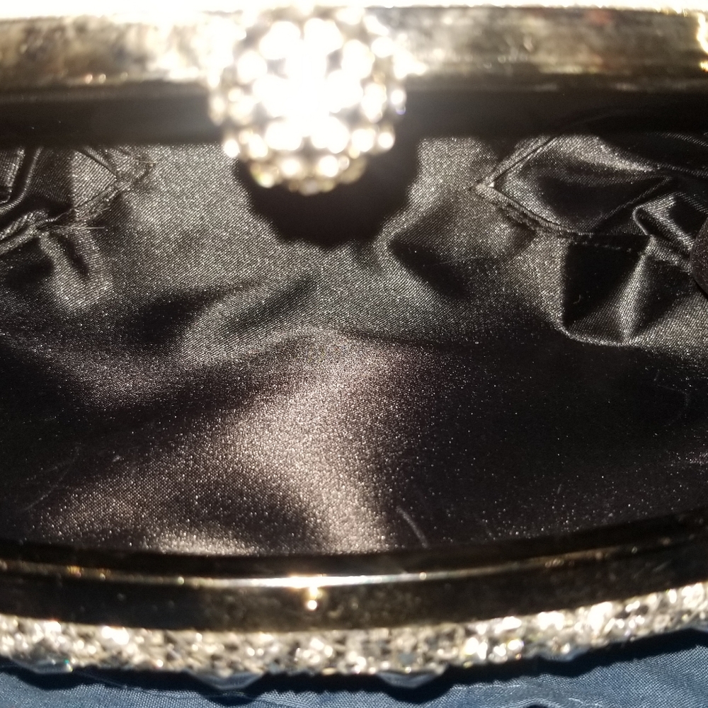 Purse - Picture 16 of 16